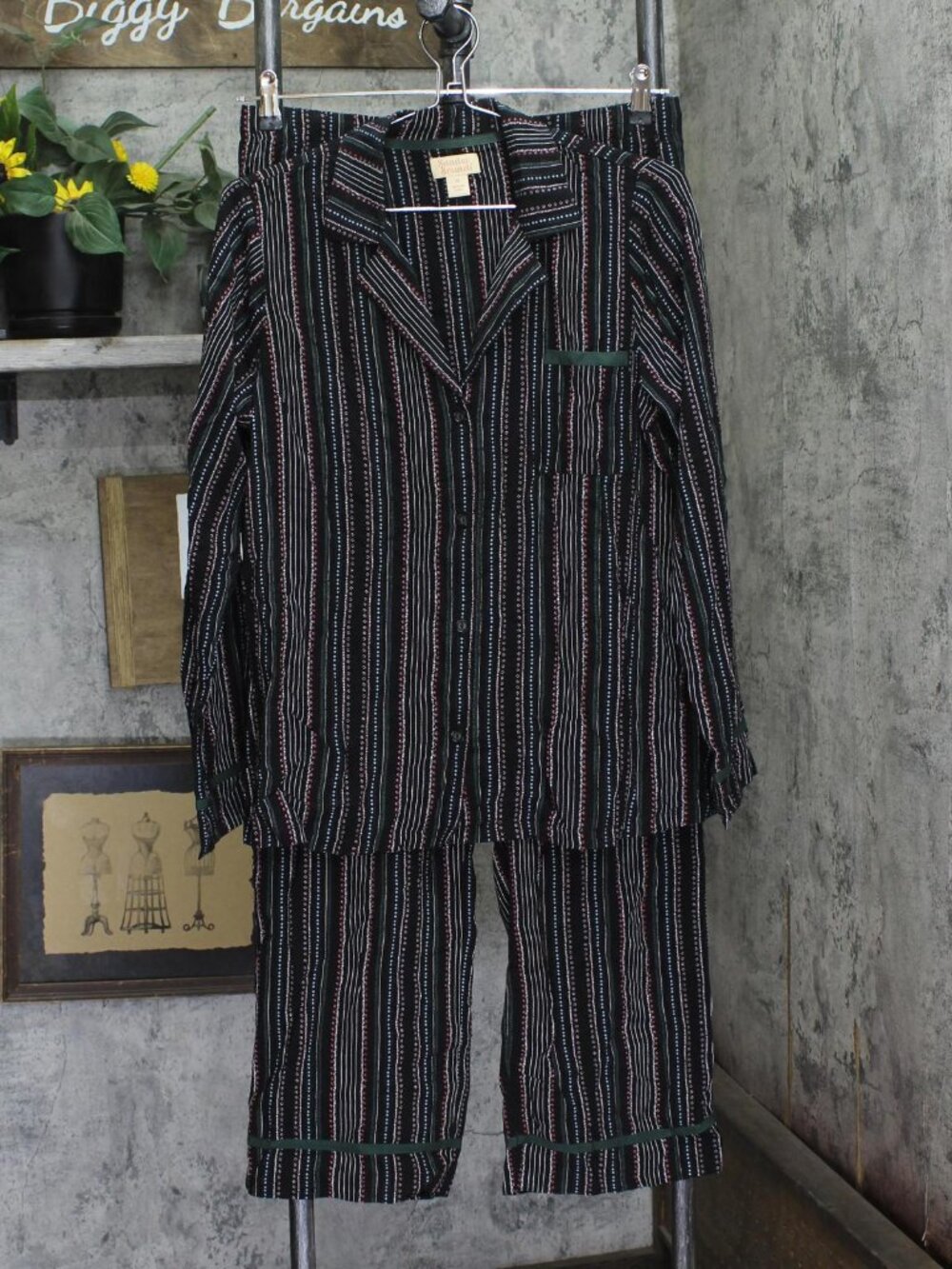 Sunday Brunch Notch Collar Pajama Set A665060 Multi Black M